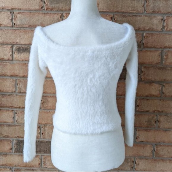 White fuzzy off the shoulder 3/4 sleeve top - Picture 3 of 4